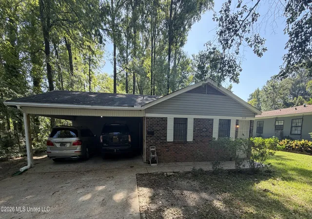 Photo 1 of Single family home for sale at 5552 Crepe Myrtle Dr, Jackson, MS 39206 | MLS# 4159958 | Listing updated on 2026-08-21