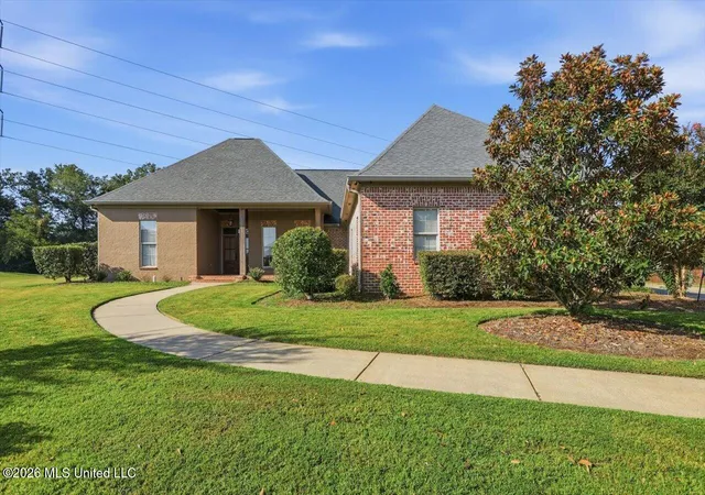 Photo 1 of Single family home for sale at 125 Bradshaw Xing, Canton, MS 39046 | MLS# 4160013 | Listing updated on 2026-08-24