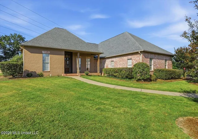 Photo 2 of Single family home for sale at 125 Bradshaw Xing, Canton, MS 39046 | MLS# 4160013 | Listing updated on 2026-08-24