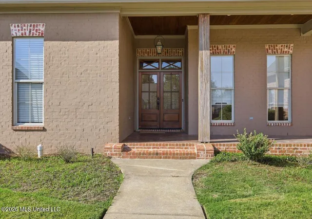 Photo 3 of Sale Pending at 125 Bradshaw Xing, Canton, MS 39046 | MLS# 4160013 | Listing updated on 2026-09-17