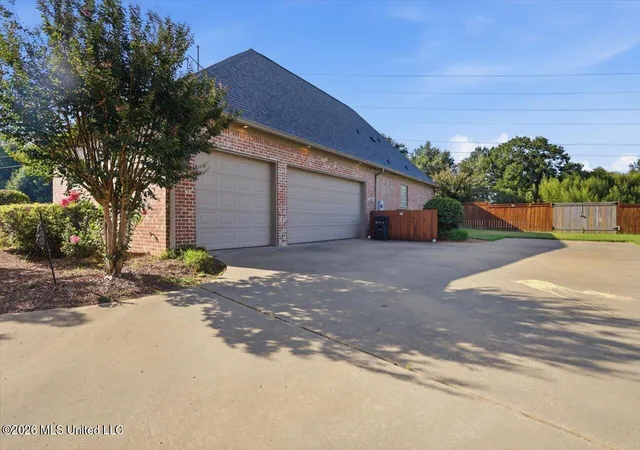 Photo 3 of Sale Pending at 125 Bradshaw Xing, Canton, MS 39046 | MLS# 4160013 | Listing updated on 2026-09-17