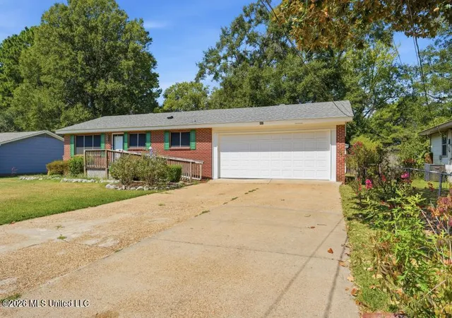 Photo 2 of Single family home for sale at 407 Gatewood Dr, Pearl, MS 39208 | MLS# 4160080 | Listing updated on 2026-09-12