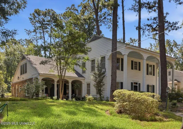 Photo 2 of Sale Pending at 1138 Saint Ann St, Jackson, MS 39202 | MLS# 4159855 | Listing updated on 2026-09-18