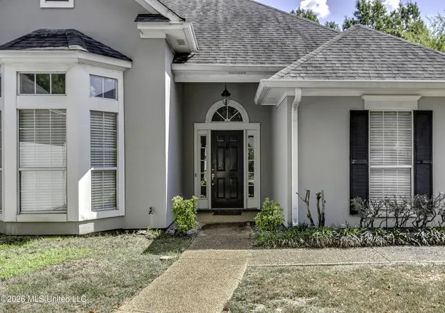 Photo 1 of Sale Pending at 150 Fairfield Cir, Madison, MS 39110 | MLS# 4160016 | Listing updated on 2026-09-04