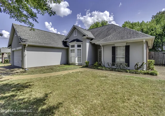 Photo 3 of Sale Pending at 150 Fairfield Cir, Madison, MS 39110 | MLS# 4160016 | Listing updated on 2026-09-04