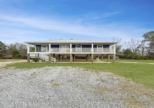 Photo 3 of Single family home for sale at 10501 Pin Oak Dr, Biloxi, MS 39532 | MLS# 4160700 | Listing updated on 2026-08-28