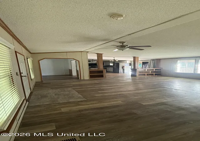 Photo 3 of Manufactured home for sale at 1846 Jason Way, Byhalia, MS 38611 | MLS# 4159849 | Listing updated on 2026-08-22
