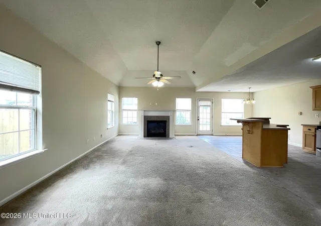 Photo 2 of Sale Pending at 1158 Warwick Pl, Southaven, MS 38671 | MLS# 4159852 | Listing updated on 2026-08-25