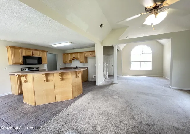 Photo 3 of Single family home for sale at 1158 Warwick Pl, Southaven, MS 38671 | MLS# 4159852 | Listing updated on 2026-10-08