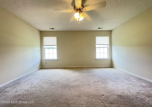 Photo 4 of Single family home for sale at 1158 Warwick Pl, Southaven, MS 38671 | MLS# 4159852 | Listing updated on 2026-10-08