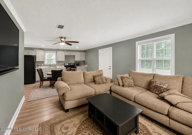 Photo 2 of Single family home for sale at 172 Pacific Cir, Crystal Springs, MS 39059 | MLS# 4159868 | Listing updated on 2026-08-20