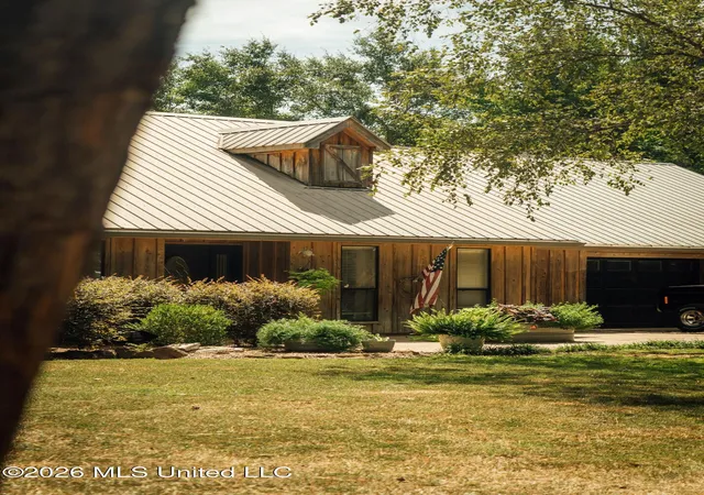 Photo 2 of Single family home for sale at 495 Austin Pl, French Camp, MS 39745 | MLS# 4159898 | Listing updated on 2026-08-20