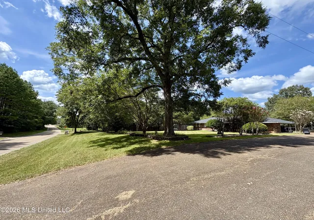 Photo 3 of Single family home for sale at 1041 Lower Centreville Rd, Centreville, MS 39631 | MLS# 4159906 | Listing updated on 2026-08-20