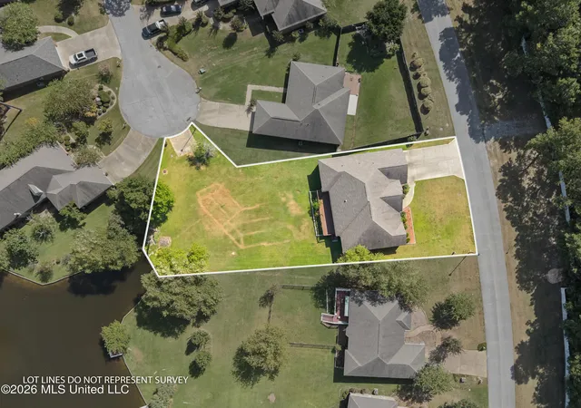 Photo 3 of Single family home for sale at 66 W Shore Dr, Hattiesburg, MS 39402 | MLS# 4159892 | Listing updated on 2026-08-24