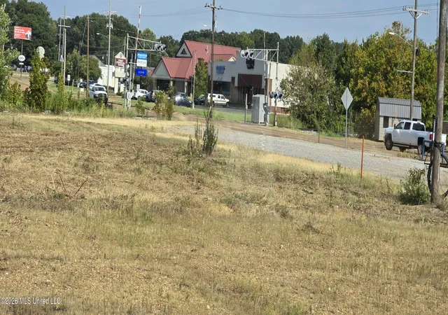 Photo 1 of Land for sale at 10 Norfleet Dr, Senatobia, MS 38668 | MLS# 4159913 | Listing updated on 2026-08-20