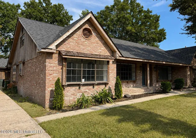 Photo 2 of Single family home for sale at 440 Linda Dr, Biloxi, MS 39531 | MLS# 4160225 | Listing updated on 2026-08-28