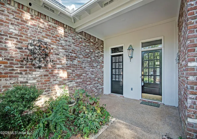 Photo 4 of Single family home for sale at 116 Greens View Dr, Madison, MS 39110 | MLS# 4159918 | Listing updated on 2026-08-20