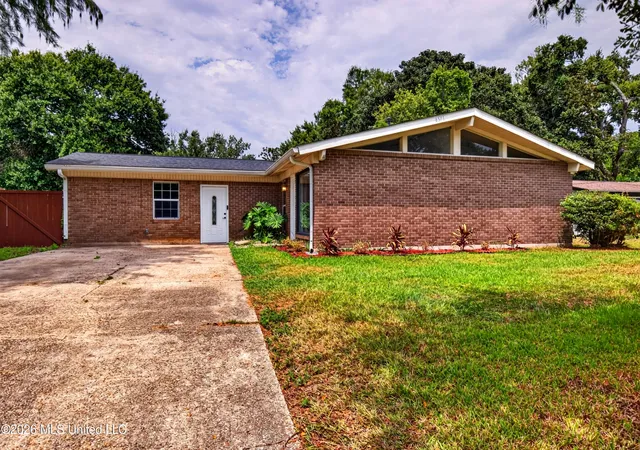 Photo 2 of Single family home for sale at 4511 Concord St, Pascagoula, MS 39581 | MLS# 4159932 | Listing updated on 2026-08-21
