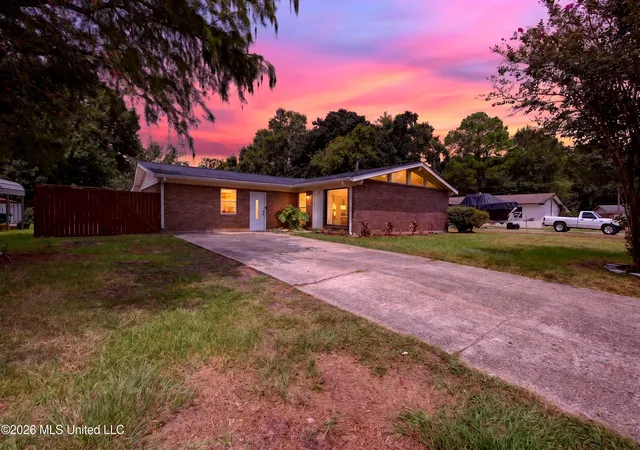 Photo 3 of Single family home for sale at 4511 Concord St, Pascagoula, MS 39581 | MLS# 4159932 | Listing updated on 2026-10-04