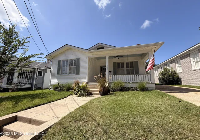 Photo 3 of Single family home for sale at 902 Washington St, Natchez, MS 39120 | MLS# 4159956 | Listing updated on 2026-08-21