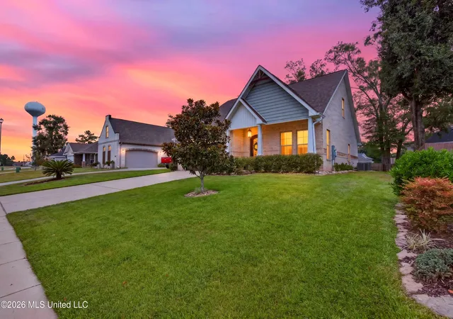 Photo 3 of Sale Pending at 14038 Plantation Oaks Dr, Gulfport, MS 39503 | MLS# 4159923 | Listing updated on 2026-09-03
