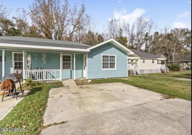 Photo 4 of House for sale at 20017 Sunshine Dr, Long Beach, MS 39560 | MLS# 4159935 | Listing updated on 2026-09-11