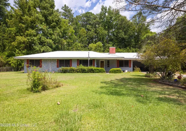 2nd image of 324 Peps Point Rd, Hattiesburg, MS 39401 | MLS# 4160239