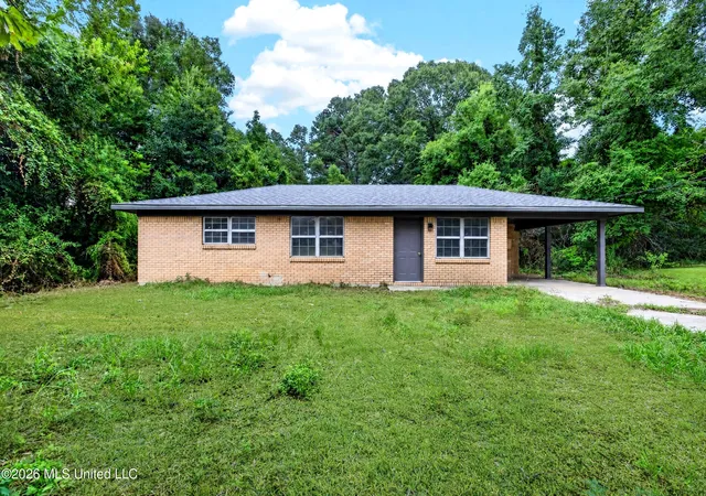Photo 1 of Single family home for sale at 804 Camp Ave, Lumberton, MS 39455 | MLS# 4159963 | Listing updated on 2026-09-10