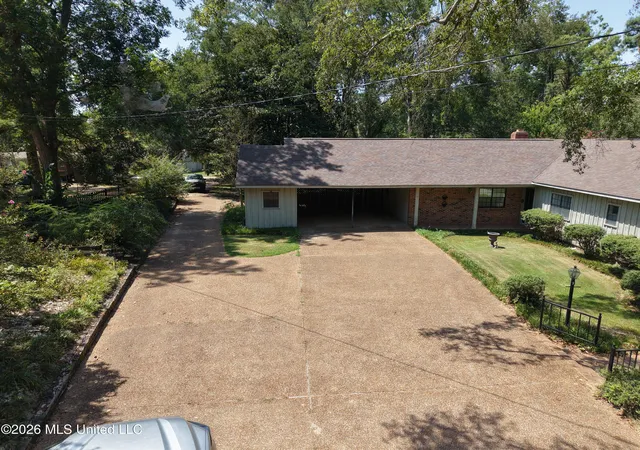 3rd image of 731 Academy Dr, Benton, MS 39039 | MLS# 4159974