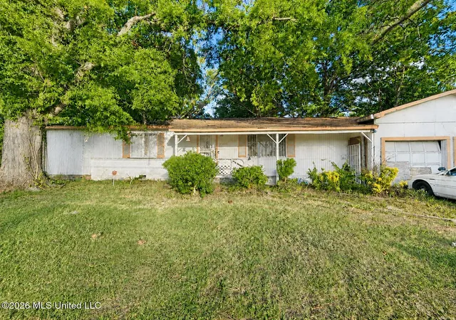 Single family home for sale at 5945 N State St, Jackson, MS 39213 | MLS# 4159975
