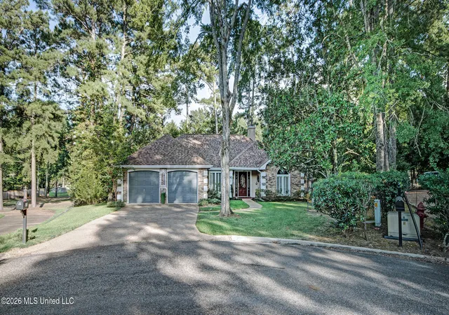 Photo 2 of Single family home for sale at 212 Overton Ct, Madison, MS 39110 | MLS# 4160081 | Listing updated on 2026-08-22