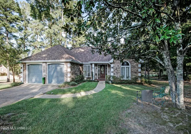 Photo 3 of Single family home for sale at 212 Overton Ct, Madison, MS 39110 | MLS# 4160081 | Listing updated on 2026-08-22