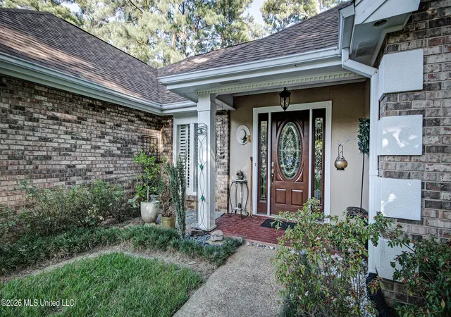Photo 3 of Single family home for sale at 212 Overton Ct, Madison, MS 39110 | MLS# 4160081 | Listing updated on 2026-08-22