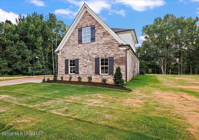 Photo 3 of Single family home for sale at 5284 Shiloh Ln, Southaven, MS 38672 | MLS# 4160820 | Listing updated on 2026-09-11
