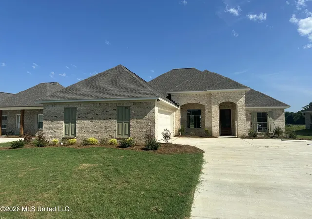 Photo 1 of Single family home for sale at 416 Old Maple Cvs, Madison, MS 39110 | MLS# 4160011 | Listing updated on 2026-08-21