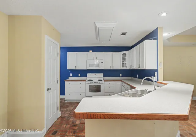 Photo 4 of Single family home for sale at 42162 Noma Dr, Diamondhead, MS 39525 | MLS# 4160053 | Listing updated on 2026-10-05