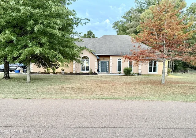 Photo 1 of Single family home for sale at 6165 Kay Brook Dr, Byram, MS 39272 | MLS# 4160096 | Listing updated on 2026-08-24