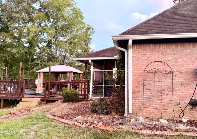 Photo 3 of Single family home for sale at 6165 Kay Brook Dr, Byram, MS 39272 | MLS# 4160096 | Listing updated on 2026-08-24