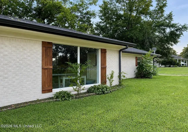Photo 3 of Single family home for sale at 7400 County Road 222, Coffeeville, MS 38922 | MLS# 4160287 | Listing updated on 2026-10-15