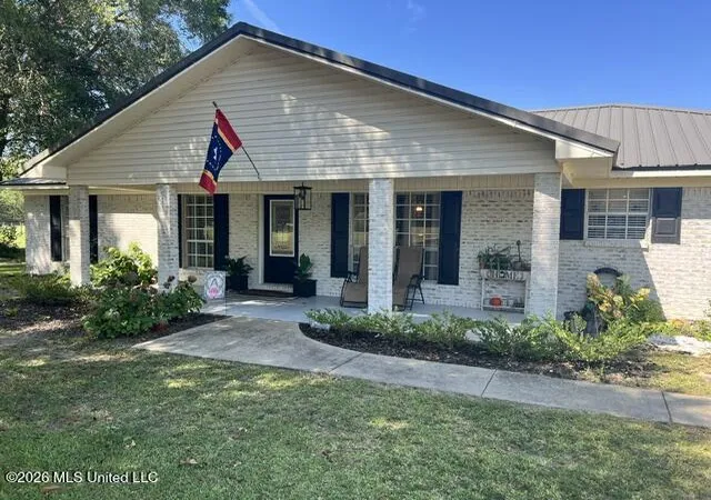Photo 2 of Single family home for sale at 14305 Timber Ridge Dr, Moss Point, MS 39562 | MLS# 4160241 | Listing updated on 2026-08-31