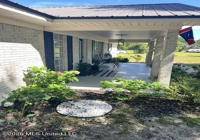 Photo 3 of Single family home for sale at 14305 Timber Ridge Dr, Moss Point, MS 39562 | MLS# 4160241 | Listing updated on 2026-09-25