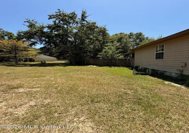 Photo 3 of Sale Pending at 5801 Center St, Ocean Springs, MS 39564 | MLS# 4160037 | Listing updated on 2026-09-14