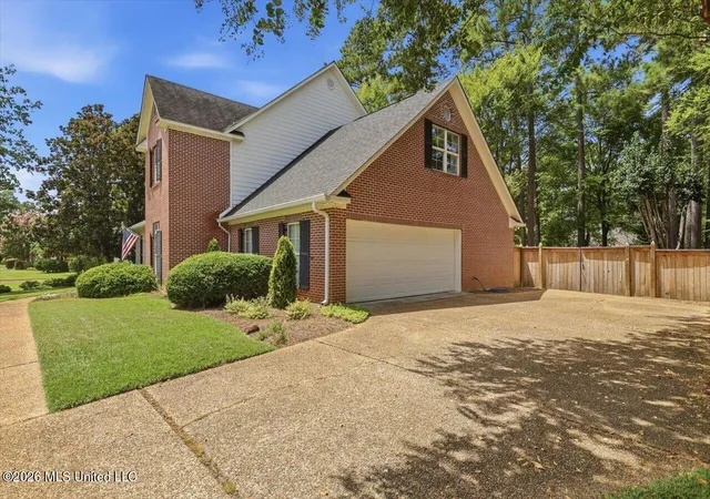 Photo 3 of Single family home for sale at 627 Wendover Wy, Ridgeland, MS 39157 | MLS# 4160276 | Listing updated on 2026-09-01