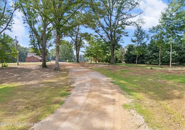 Photo 3 of Sale Pending at 753 Oakley Rd, Senatobia, MS 38668 | MLS# 4160172 | Listing updated on 2026-08-31