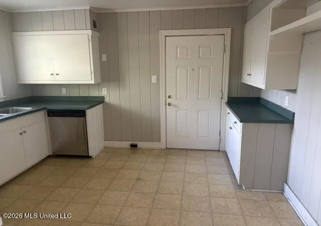 Photo 4 of Single family home for sale at 720 Crockett Ave, Greenwood, MS 38930 | MLS# 4160060 | Listing updated on 2026-08-24