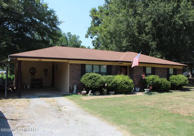 Photo 1 of Single family home for sale at 308 Walnut St, Benoit, MS 38725 | MLS# 4160422 | Listing updated on 2026-08-26