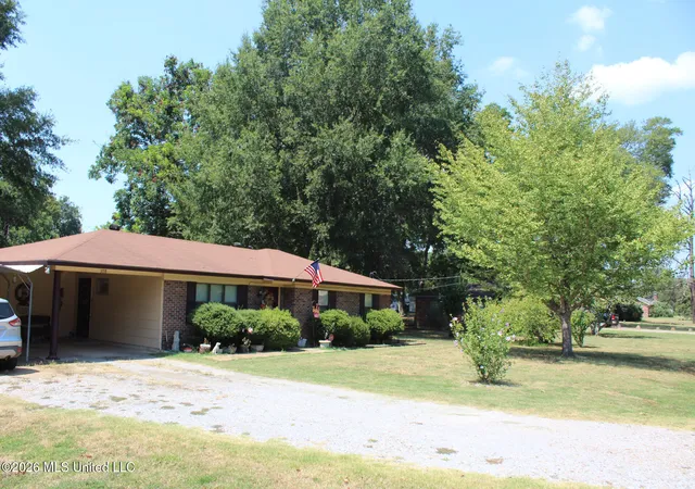 Photo 3 of Single family home for sale at 308 Walnut St, Benoit, MS 38725 | MLS# 4160422 | Listing updated on 2026-08-26