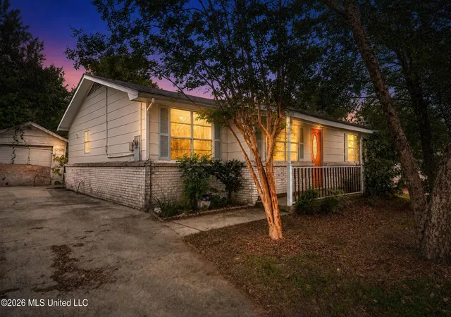 Photo 1 of Single family home for sale at 338 Carroll Ave, Bay Saint Louis, MS 39520 | MLS# 4160091 | Listing updated on 2026-08-24