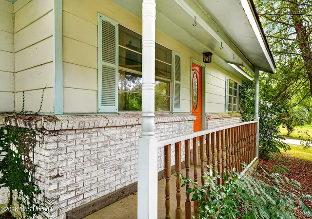 Photo 3 of Single family home for sale at 338 Carroll Ave, Bay Saint Louis, MS 39520 | MLS# 4160091 | Listing updated on 2026-08-24