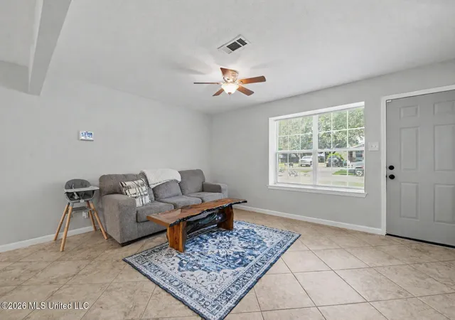 Photo 3 of Single family home for sale at 1537 S 10th St, Ocean Springs, MS 39564 | MLS# 4160111 | Listing updated on 2026-09-15
